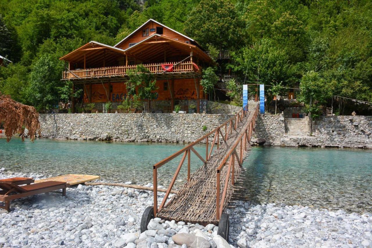 Eagles Land Hotel Koman Exterior photo